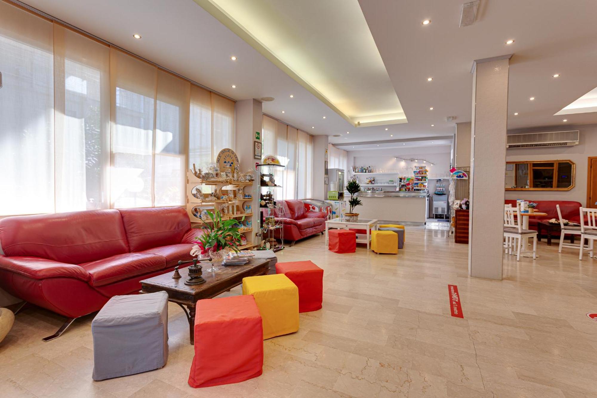 Hotel Kiss Cesenatico Extérieur photo